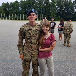 Meet your Posher, Alexys